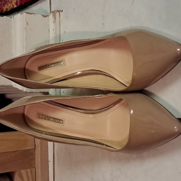 BCBGeneration Heels Women's 8 Tan Patent Office Career Evening Formal Minimalist - Picture 2 of 7